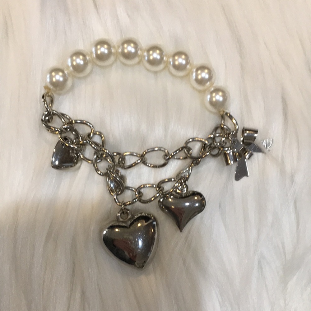 4/$20 faux Pearl charm bracelet